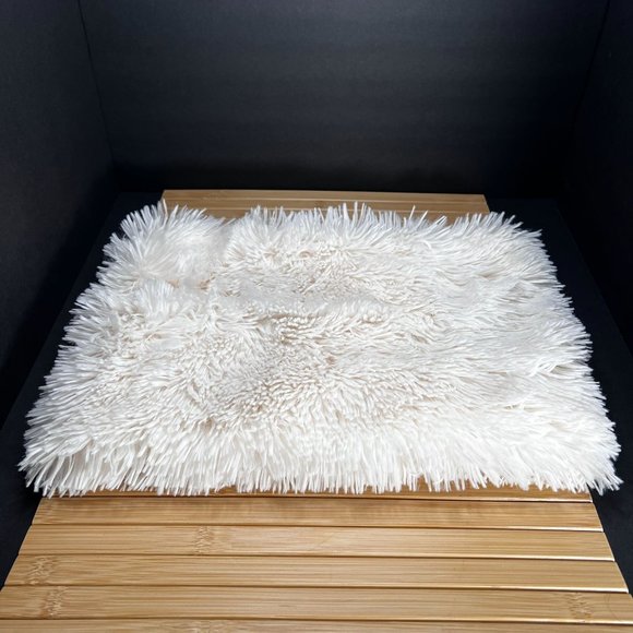 Steve Madden Faux-Fur Infinity Scarf ONE SIZE Ivory - Picture 1 of 4